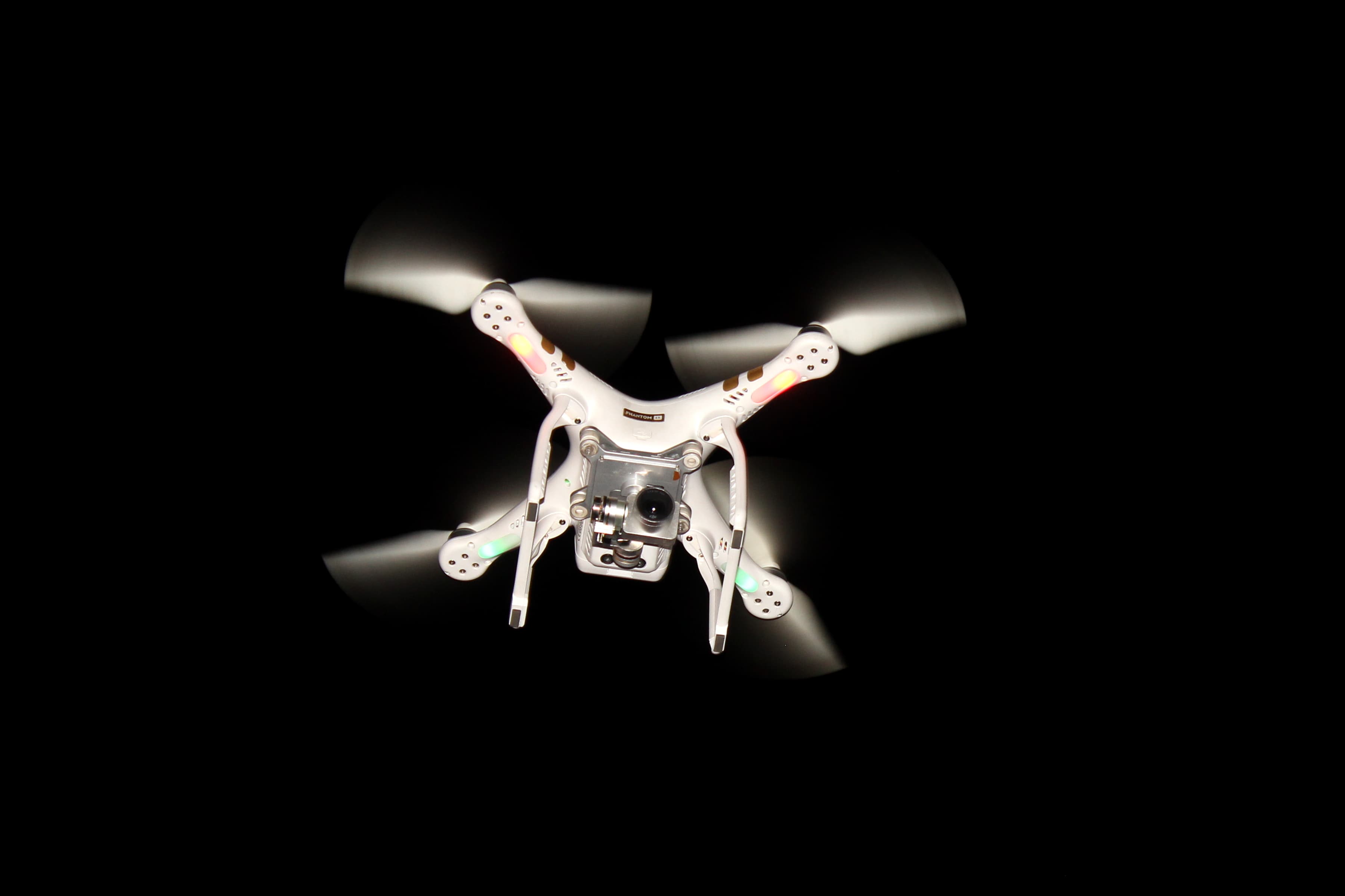 Importar un dron para monitoreo ambiental en Colombia ya no es simple: qué cambió con la DIAN